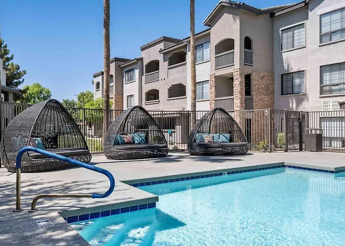 Boulevard Quiet Modern 1br With Pickleball Pool Parking & Gym *